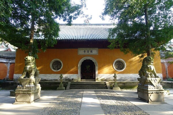 《濟公禪師勝地》靈隱寺．淨慈寺．天台山 5 日